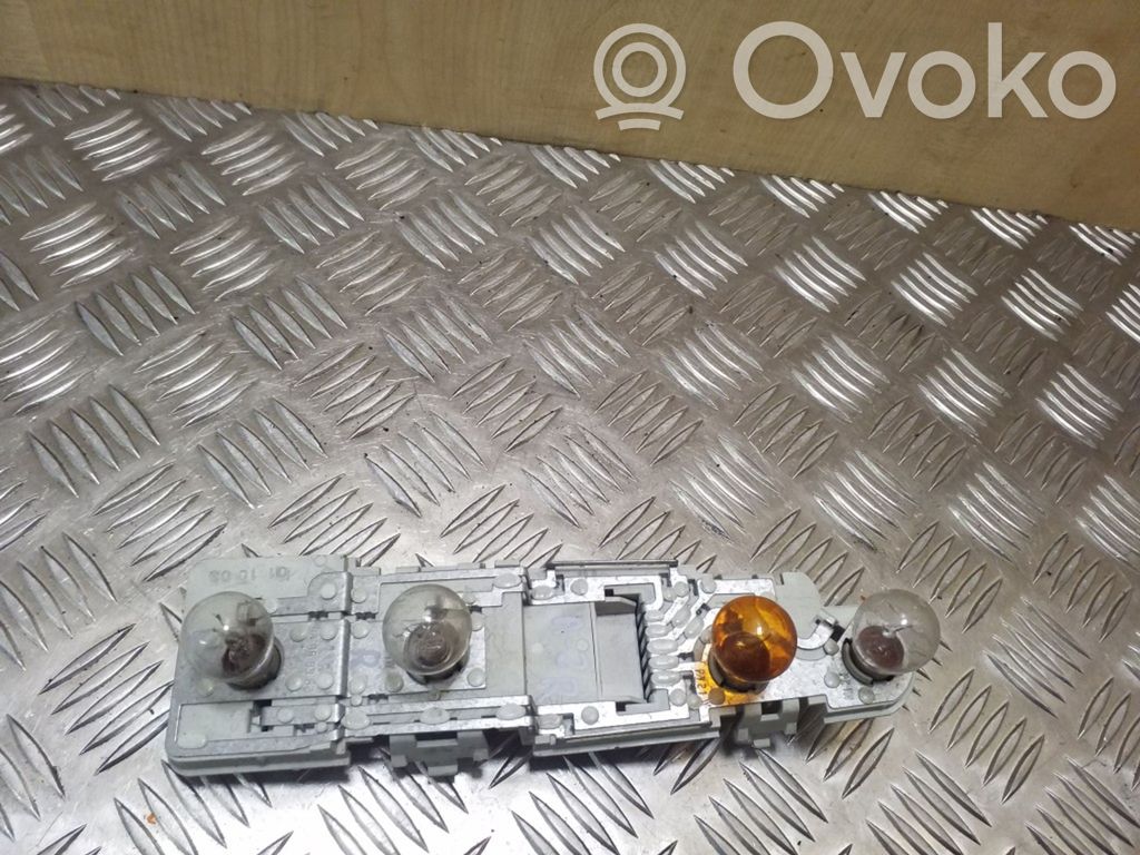 Tail light part