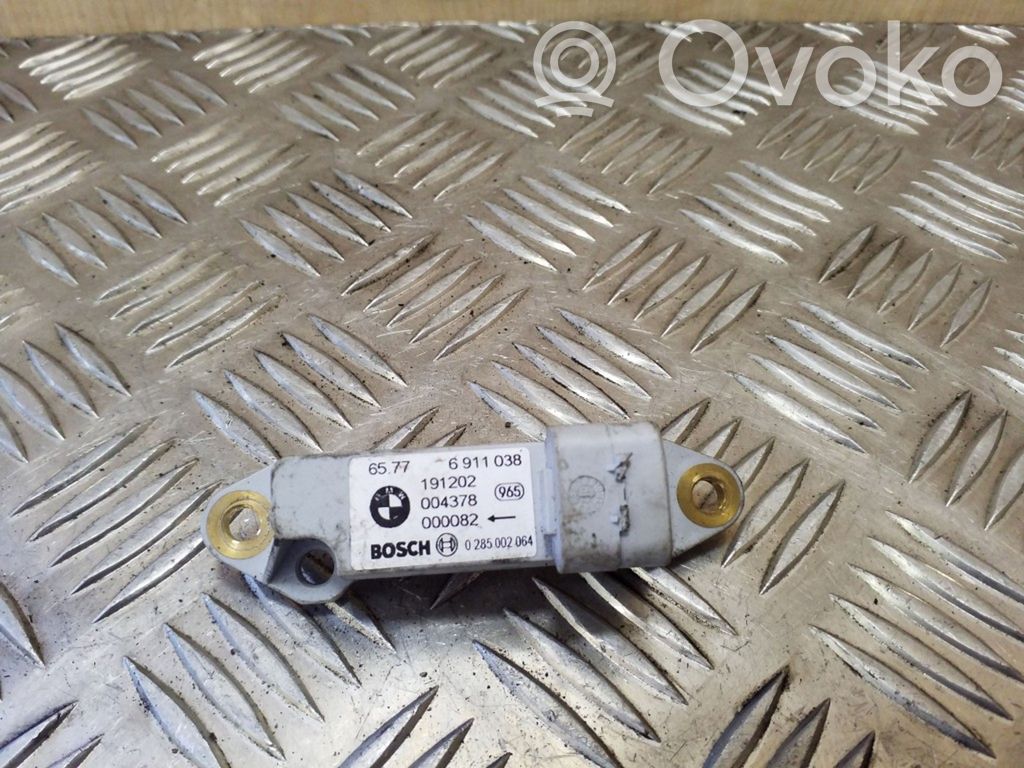 Sensor impacto/accidente para activar Airbag   65776911038