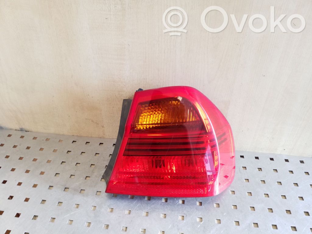 Rear/tail lights   6937458,27630202L2