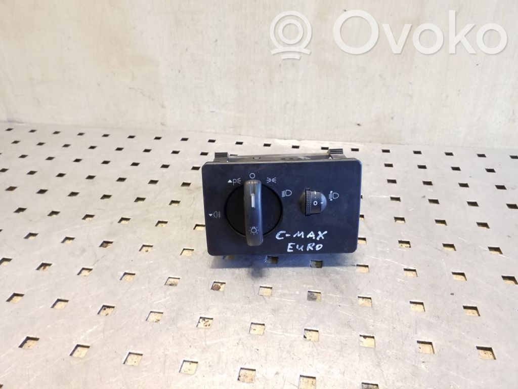 Light switch   4M5T13A024EA