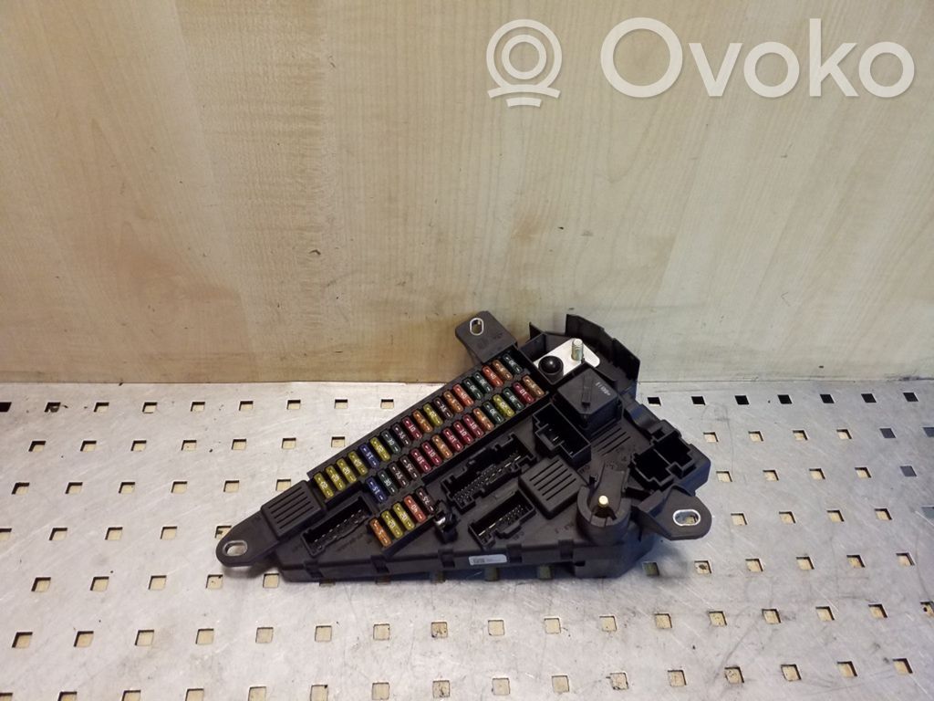BMW 5 E60 E61 Fuse box set 