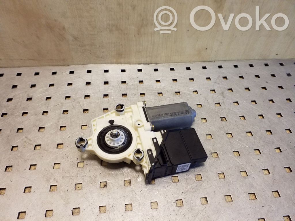 Volkswagen Golf IV Silniczek podnoszenia szyby drzwi tylnych 
