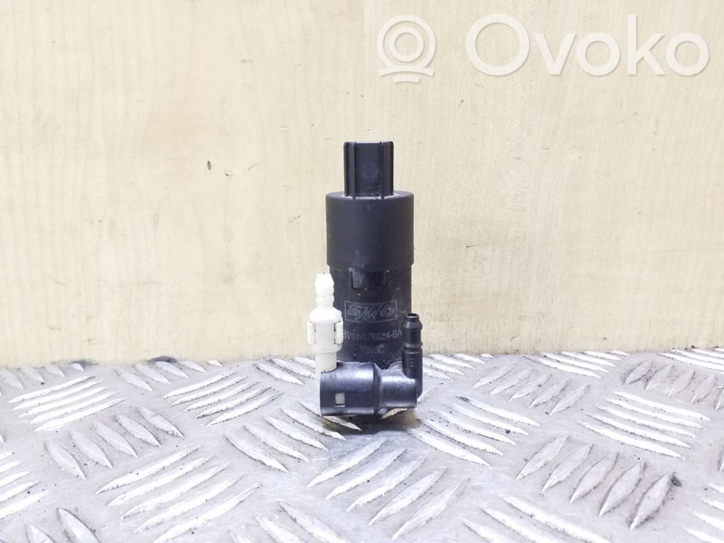Ford Focus Windscreen/windshield washer pump 