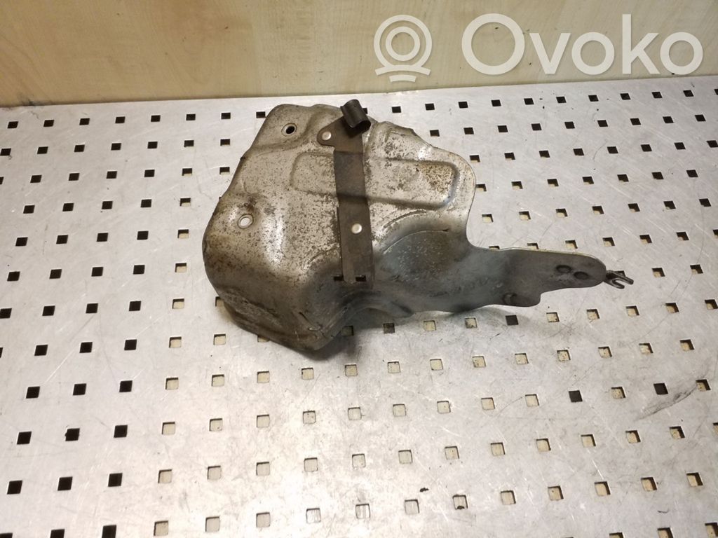 Audi A5 8T 8F Heat shield in engine bay 