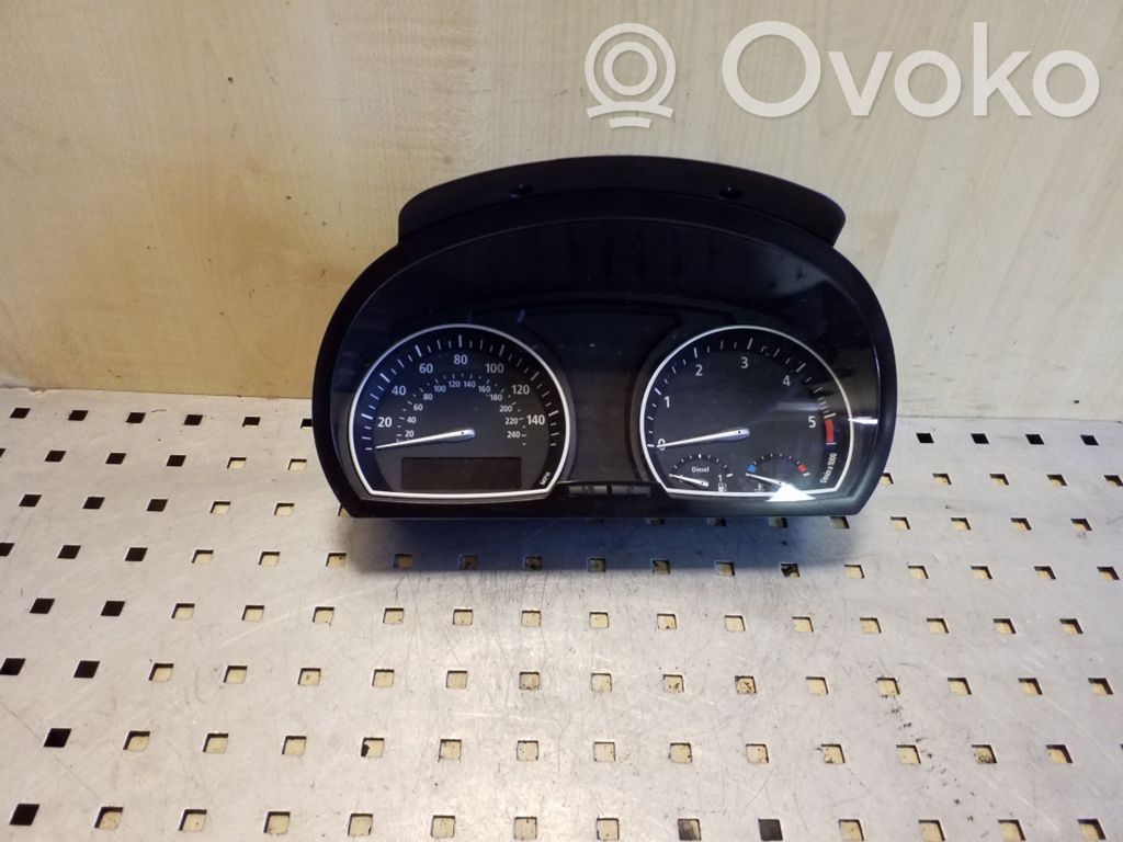 Speedometer (instrument cluster)   1040781,341611702