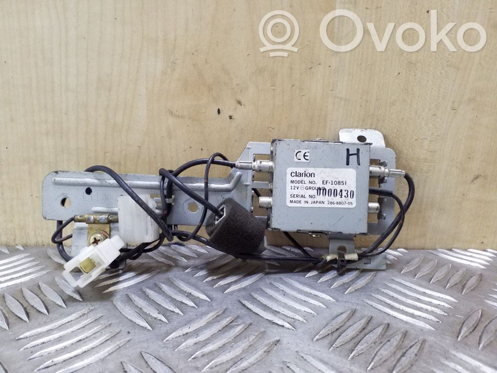 Subaru Legacy Pystyantennivahvistin 