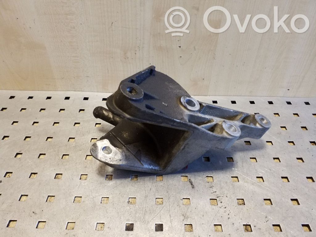 Opel Astra J Gearbox mounting bracket 