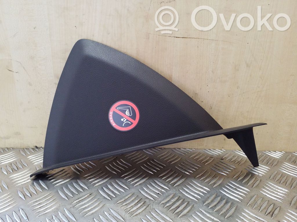 Ford Focus Moldura del extremo lateral de panel 