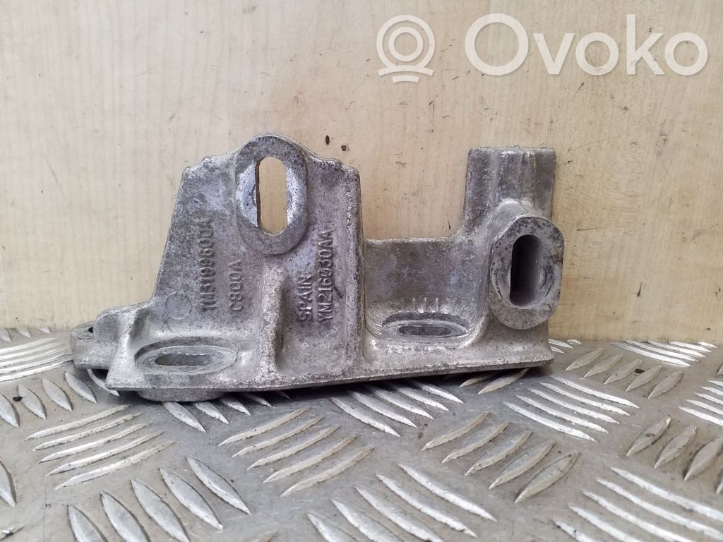 Engine mounting bracket   7M3199600A,YM216030AA