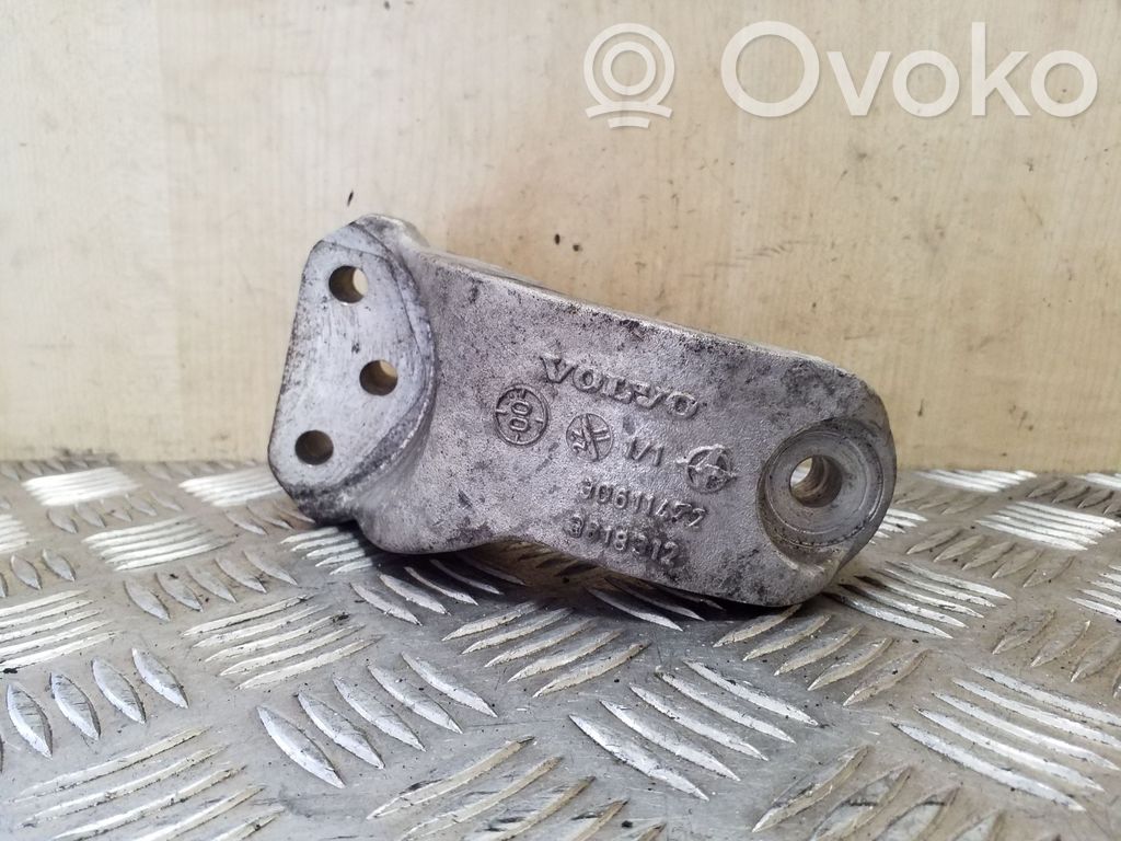 Volvo S40, V40 Engine mounting bracket 