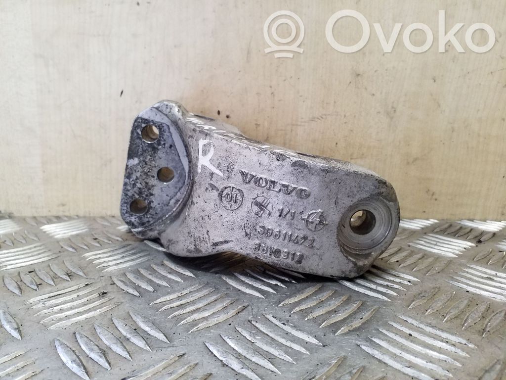 Volvo S40, V40 Engine mounting bracket 
