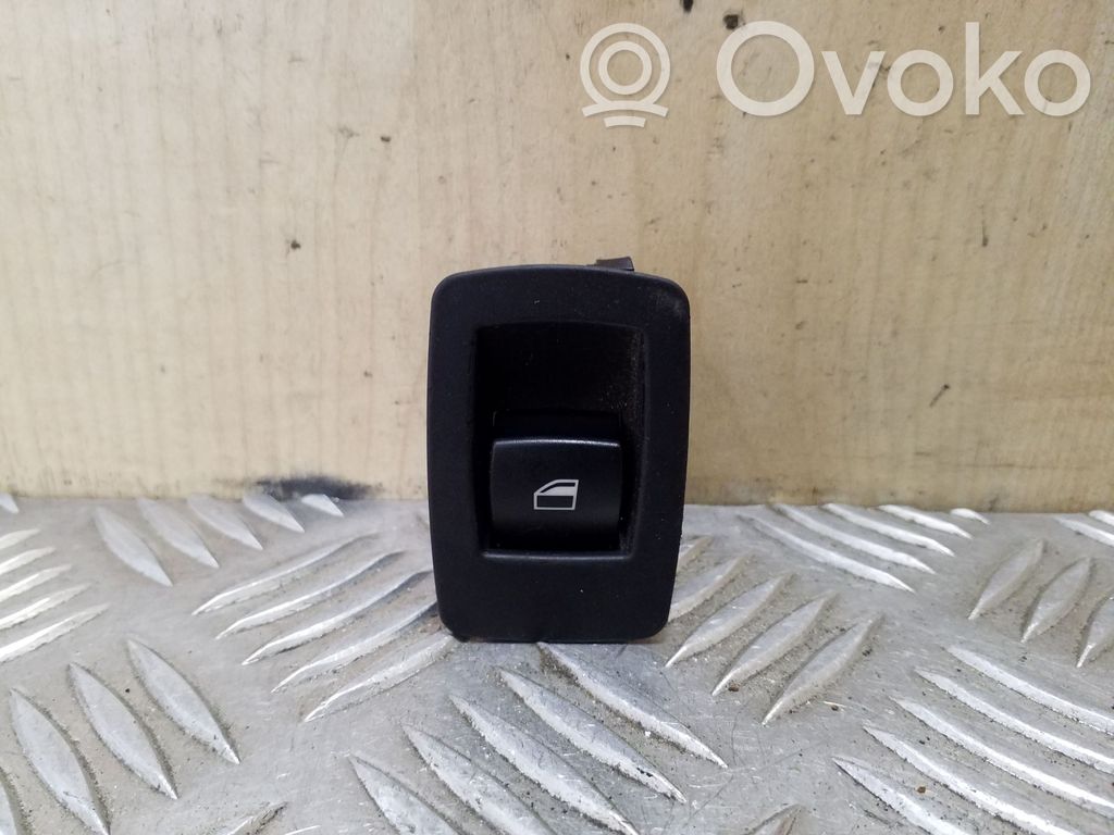 BMW X3 E83 Elektrisko logu slēdzis 