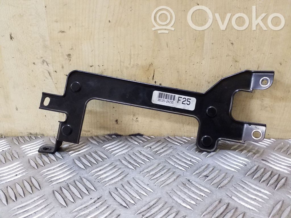 Hyundai i40 Other engine bay part 