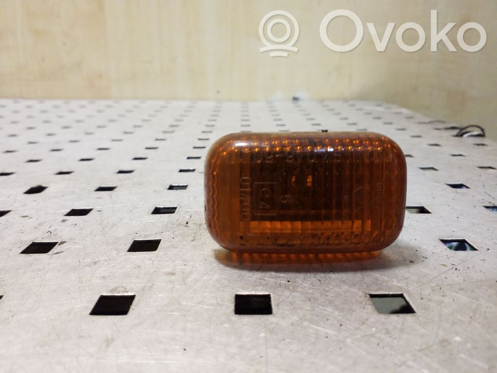 Opel Frontera B Front fender indicator light 