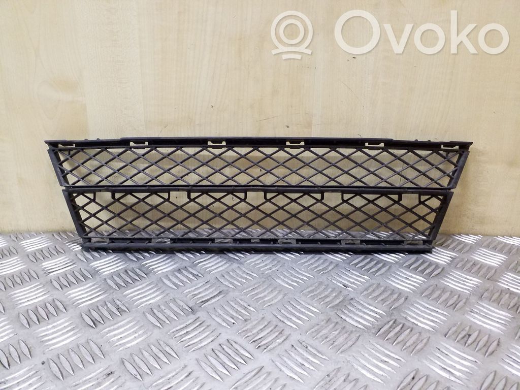 BMW 5 E60 E61 Front bumper lower grill 