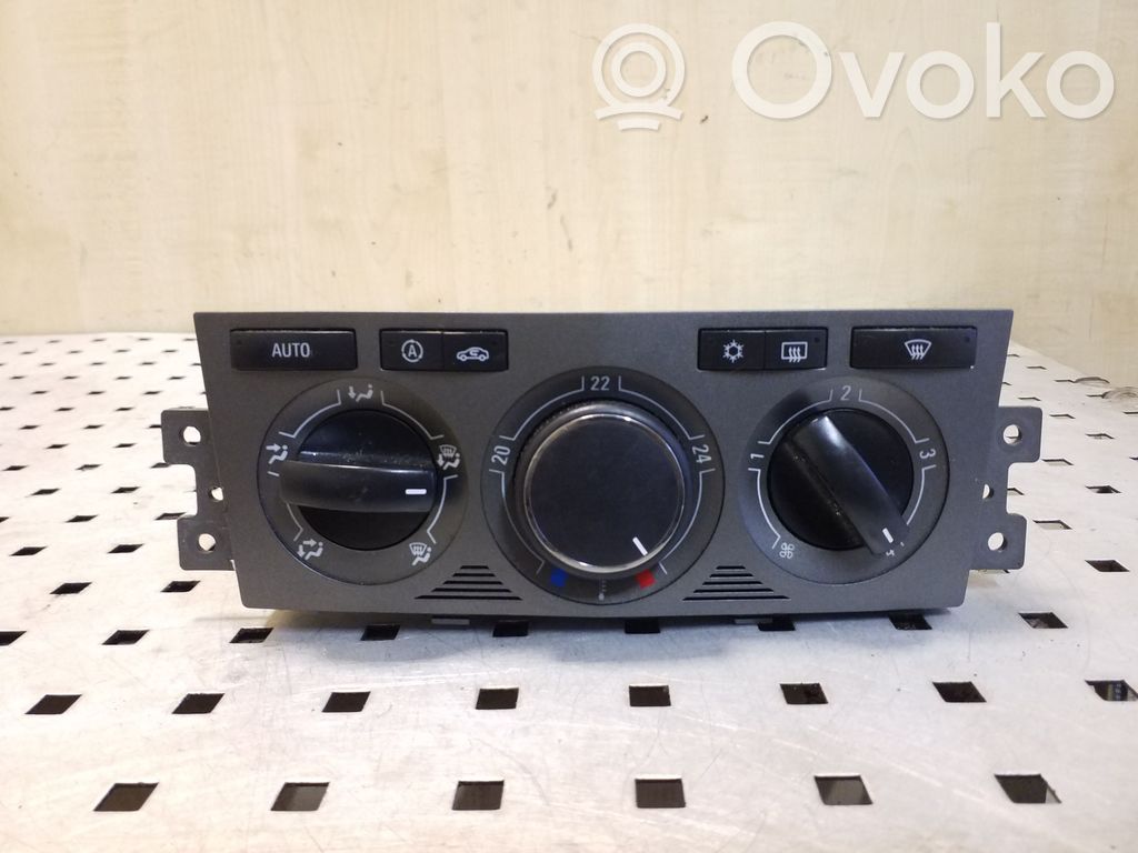 Opel Antara Climate control unit 