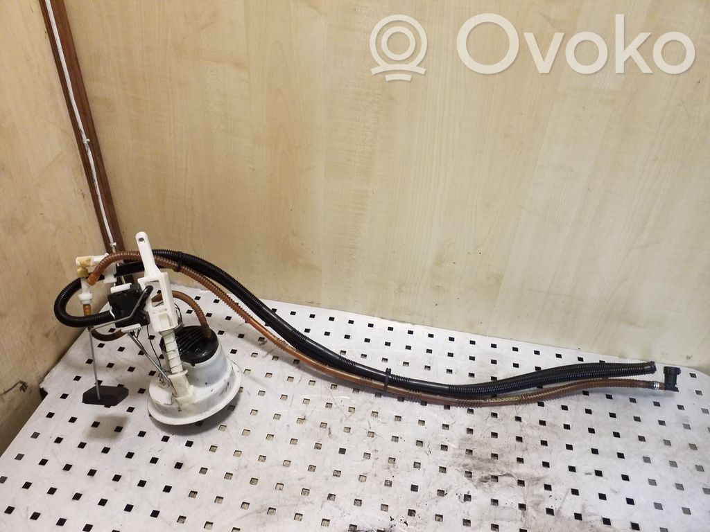 BMW 3 E90 E91 Fuel level sensor 