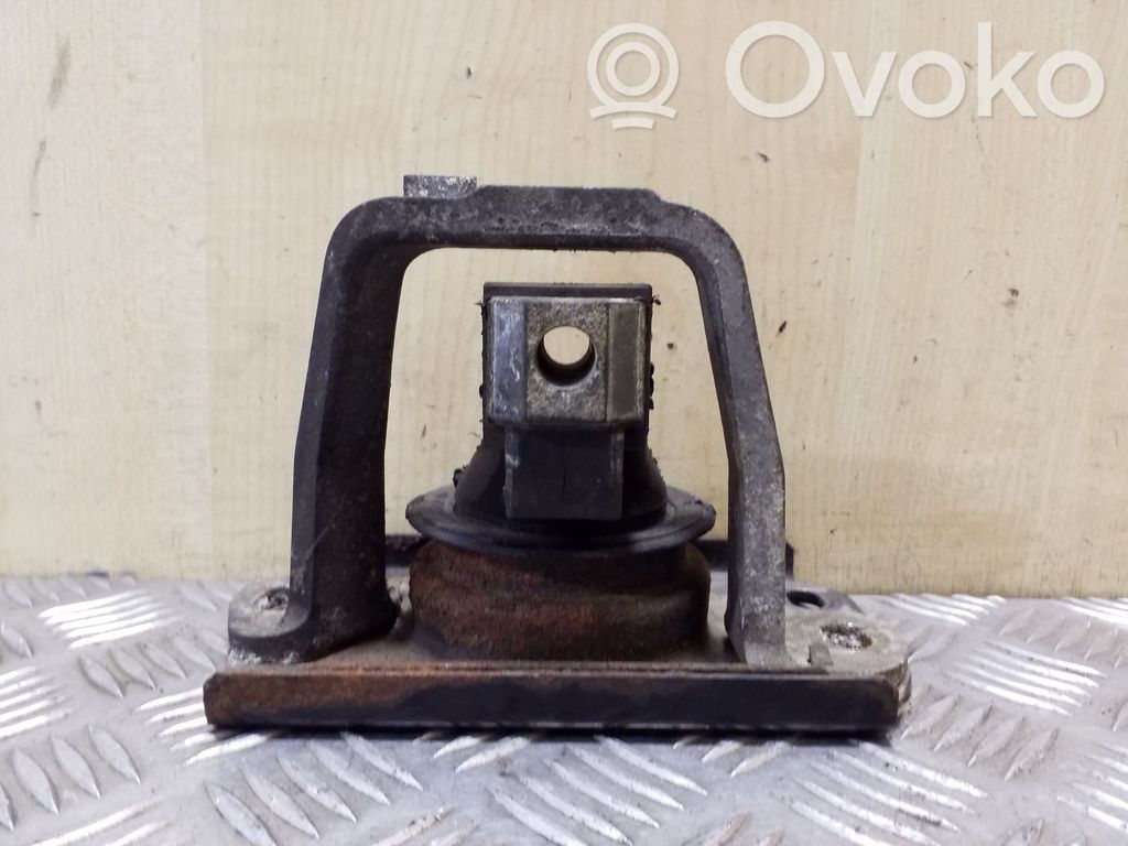 Engine mount bracket   8200378211,93853290