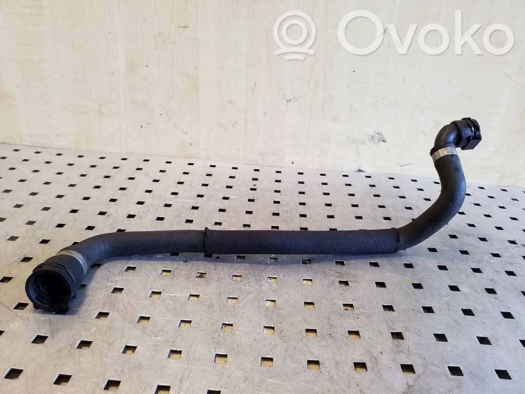 BMW X3 E83 Engine coolant pipe/hose 