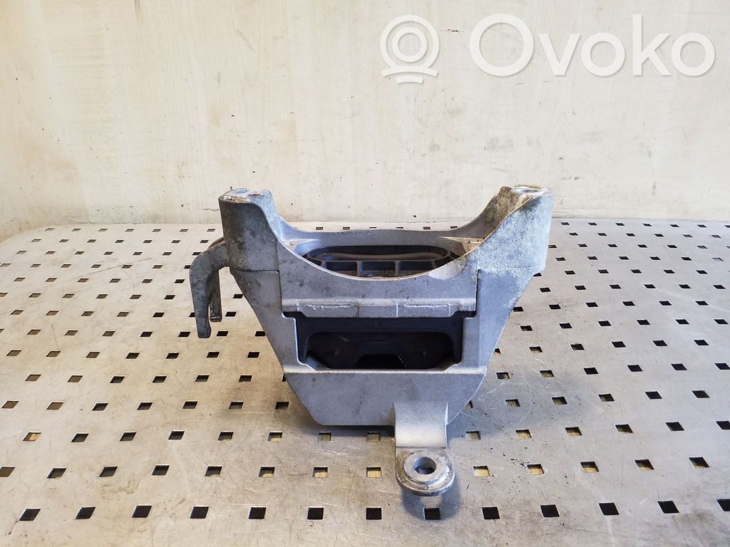 Opel Astra J Variklio pagalvė 