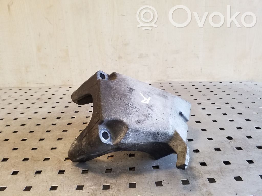 Engine mounting bracket   13248506