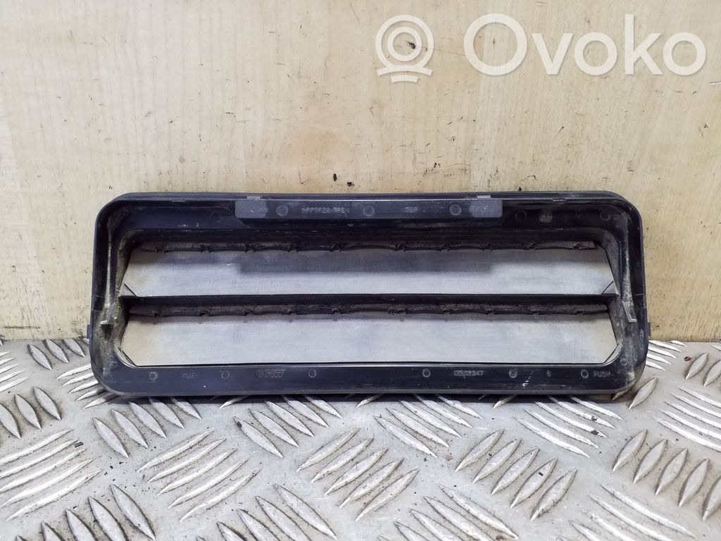 Opel Astra J Ventiliacinės grotelės 