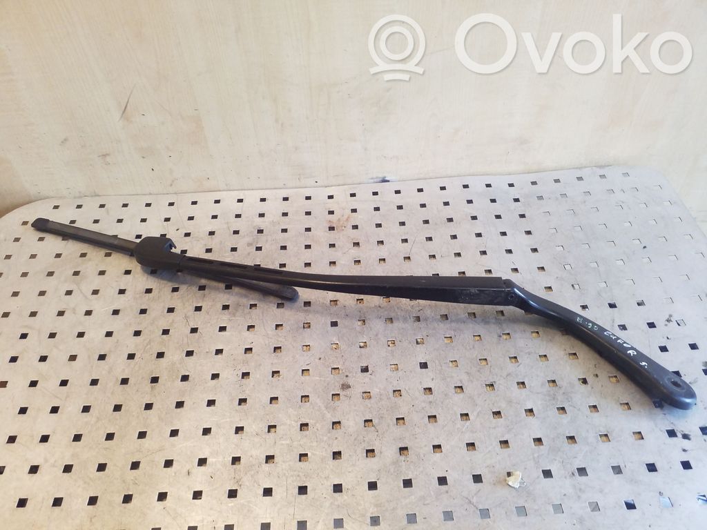 BMW 3 E90 E91 Front wiper blade arm 