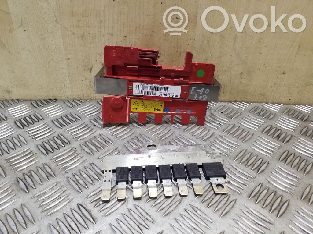 BMW 3 E90 E91 Fuse module 