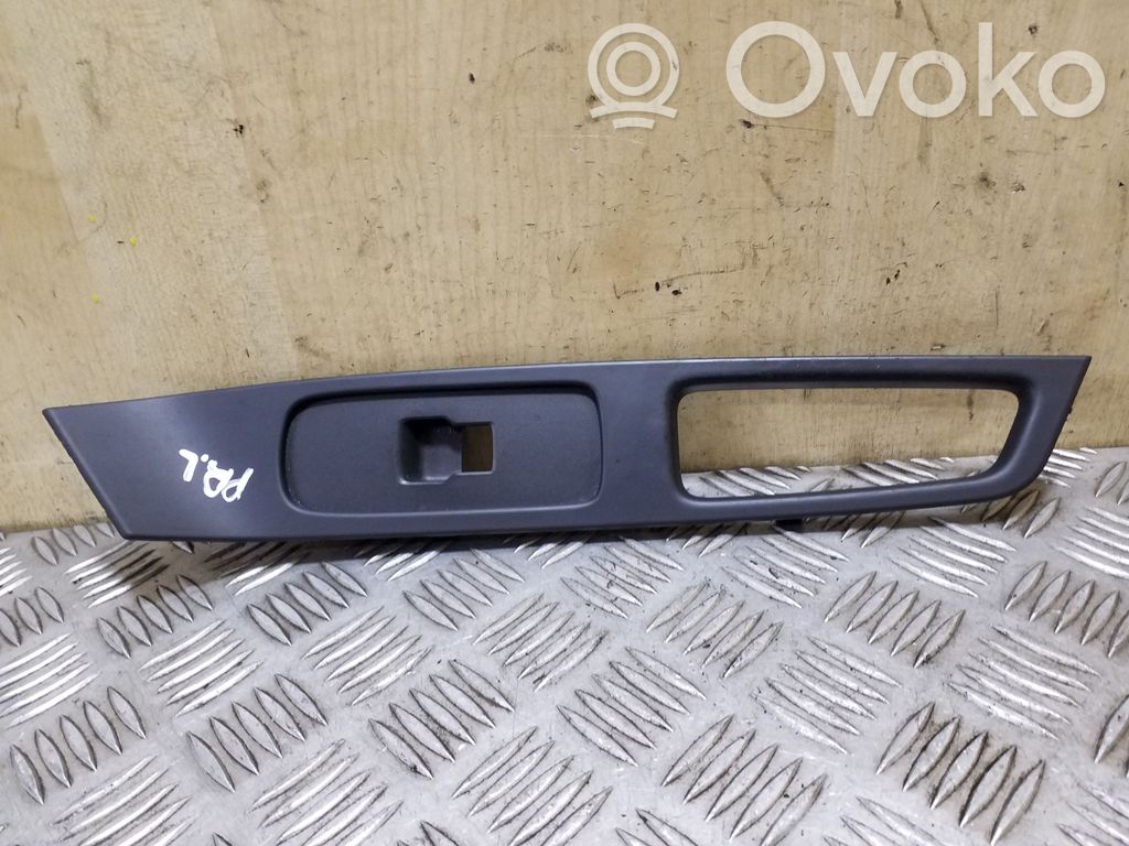 Volvo S60 Front door window switch trim 