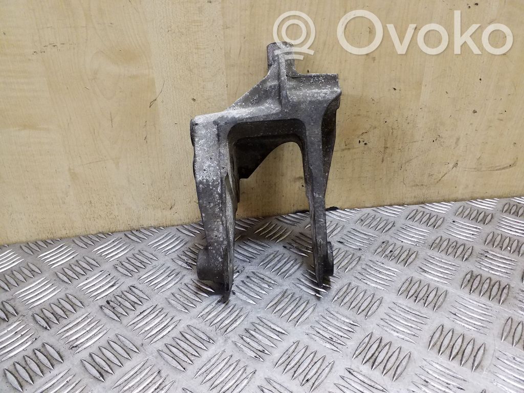 Opel Antara Engine mounting bracket 