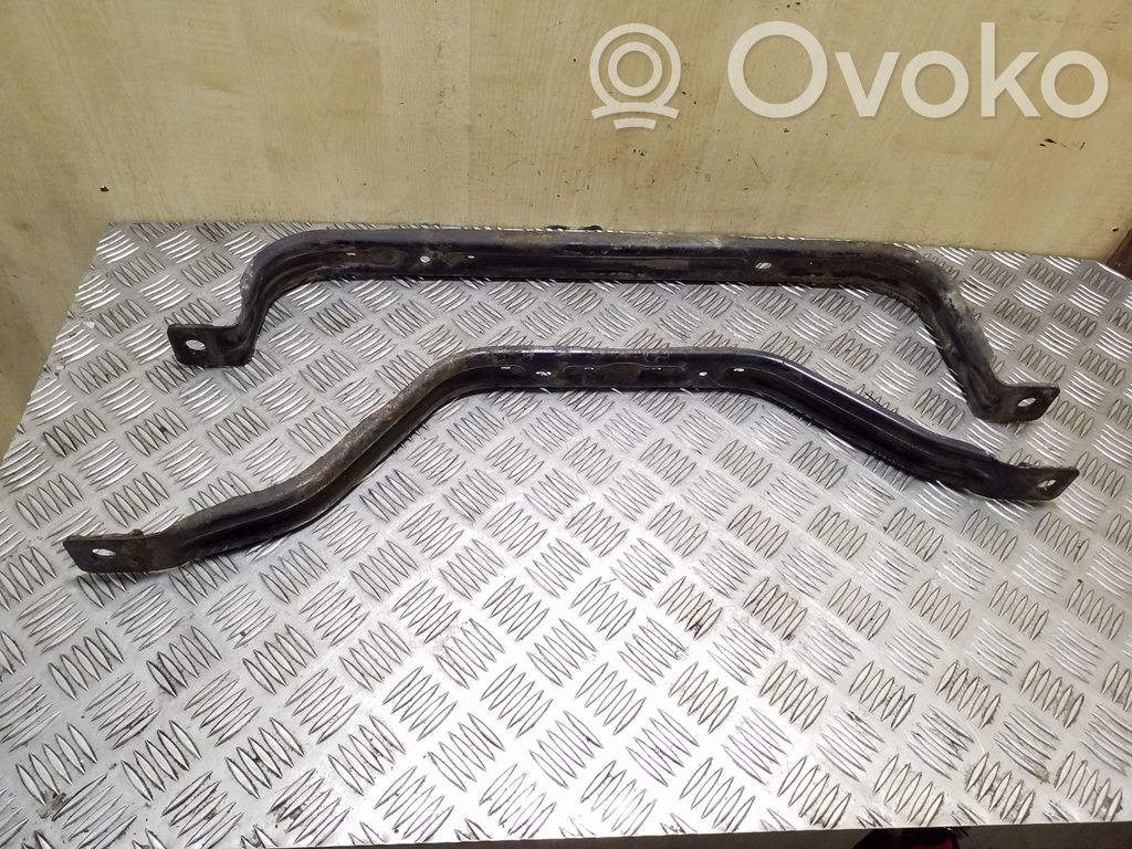 Ford Mondeo MK IV Staffa di fissaggio del serbatoio del carburante 