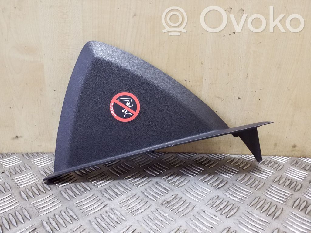 Ford Focus Moldura del extremo lateral de panel 