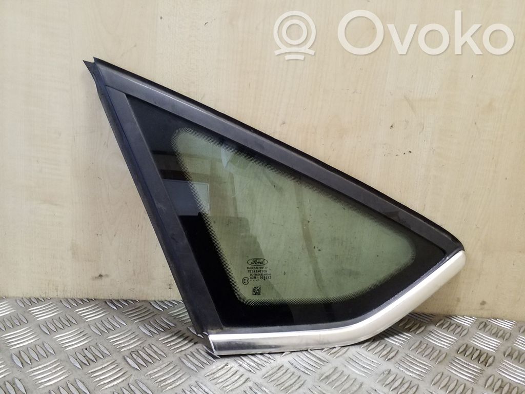 Ford Focus Rear side window 