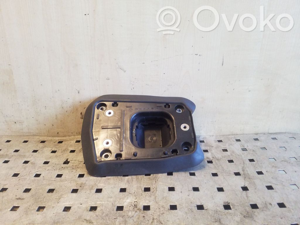 BMW X3 E83 Gear shift cable bracket 
