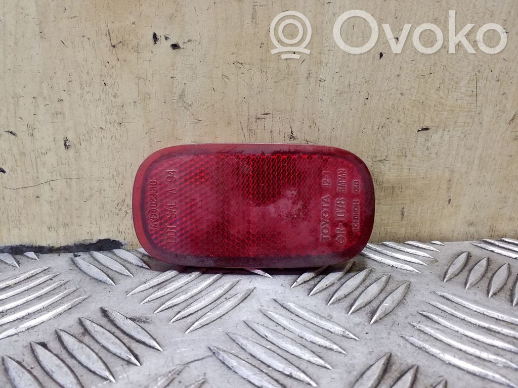 Toyota RAV 4 (XA20) Reflector de faros/luces traseros 