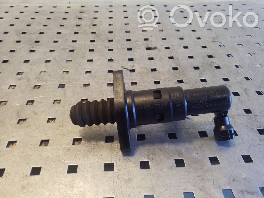 Seat Altea XL Cilindro secondario della frizione 