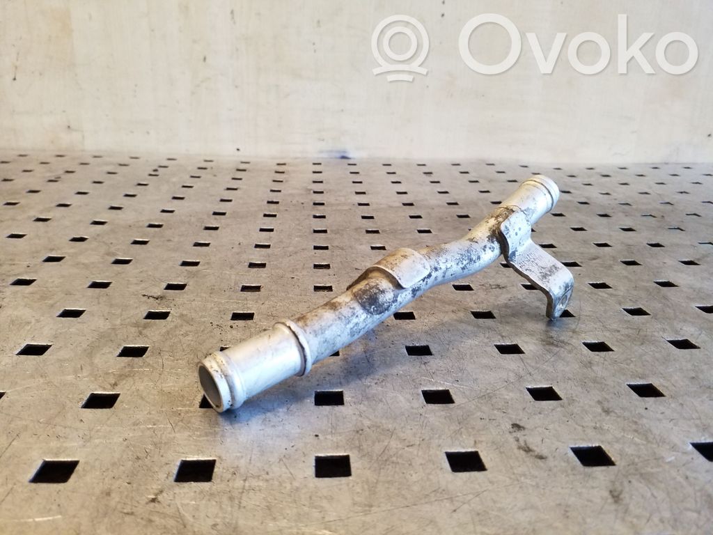 Tuyau de liquide de refroidissement moteur   059121512H