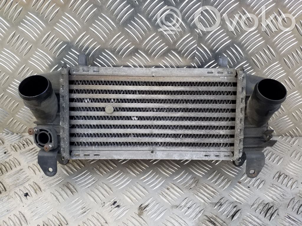 Audi A2 Interkūlerio radiatorius 