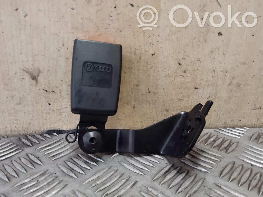Audi A8 S8 D4 4H Klamra tylnego pasa bezpieczeństwa 