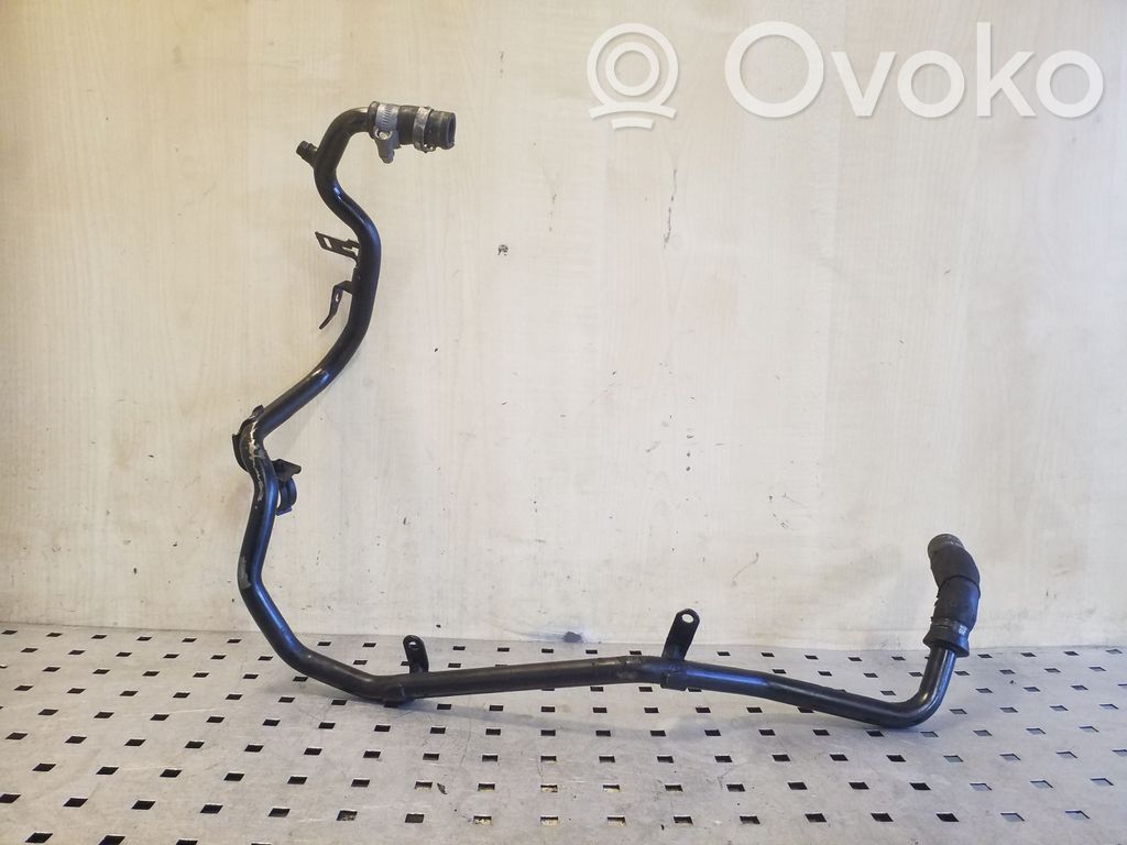 Volkswagen Touareg I Engine coolant pipe/hose 