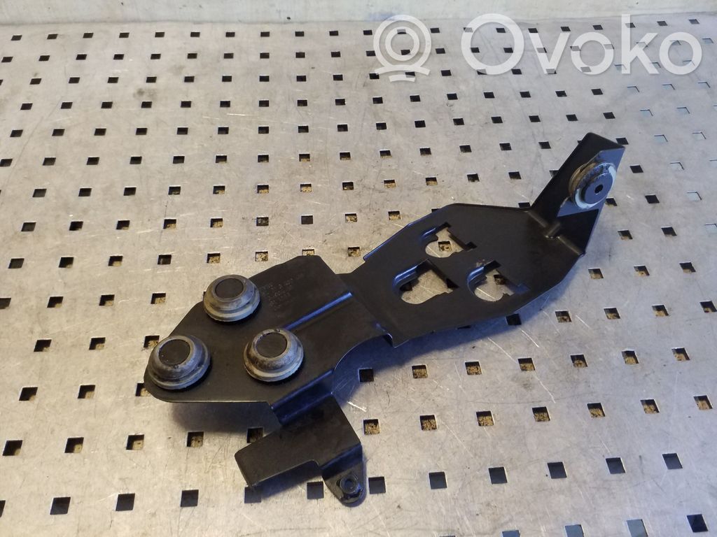 BMW X3 E83 Other engine bay part 