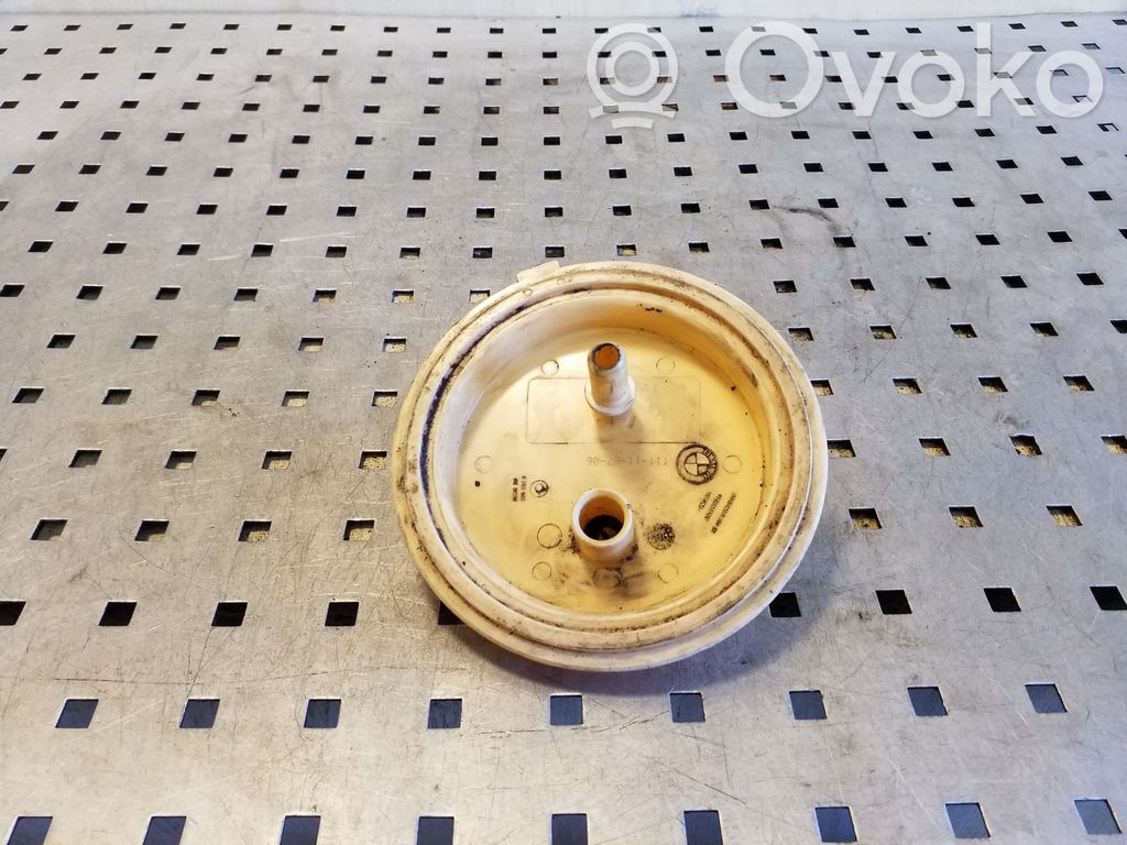 BMW X3 E83 Tapón del depósito de combustible 