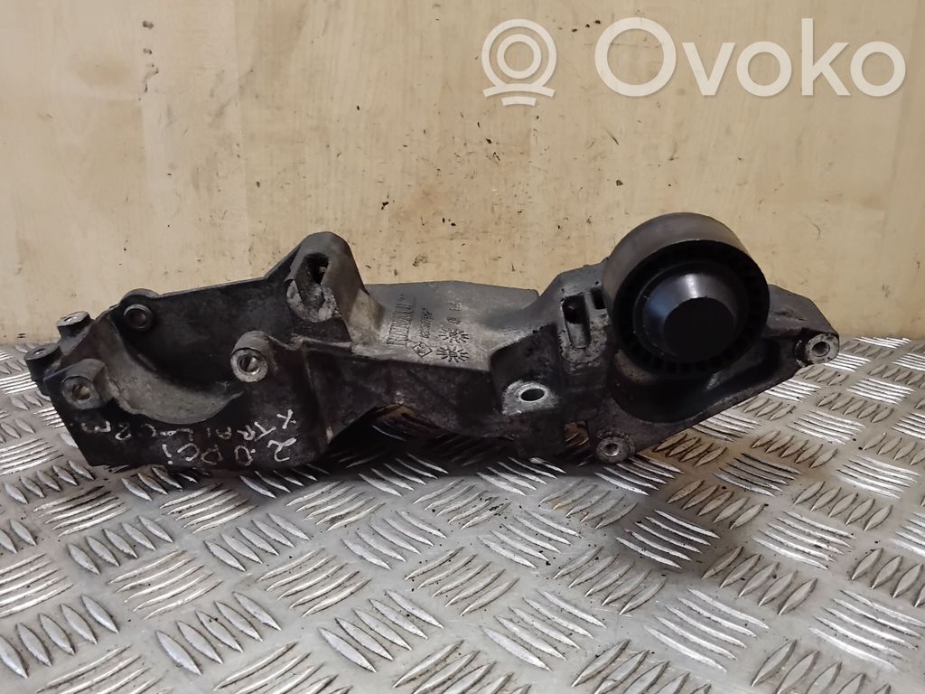 Nissan X-Trail T31 Mocowanie alternatora 