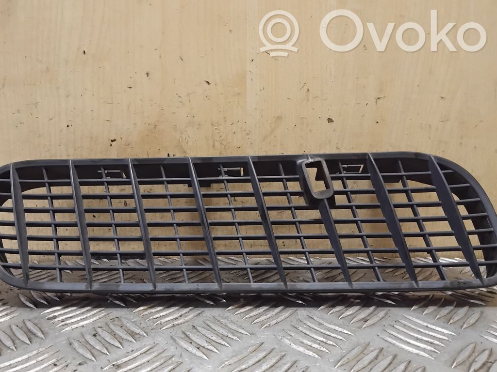 BMW X5 E53 Konepellin säleikkö 