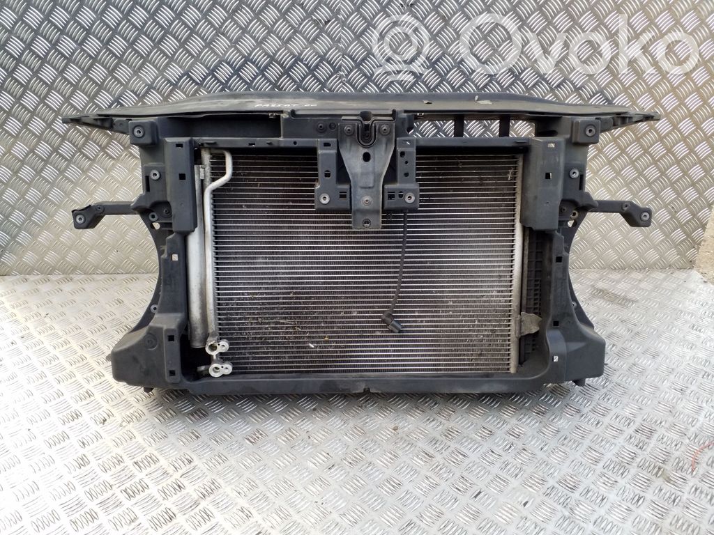 Volkswagen PASSAT CC Marco panal de radiador 