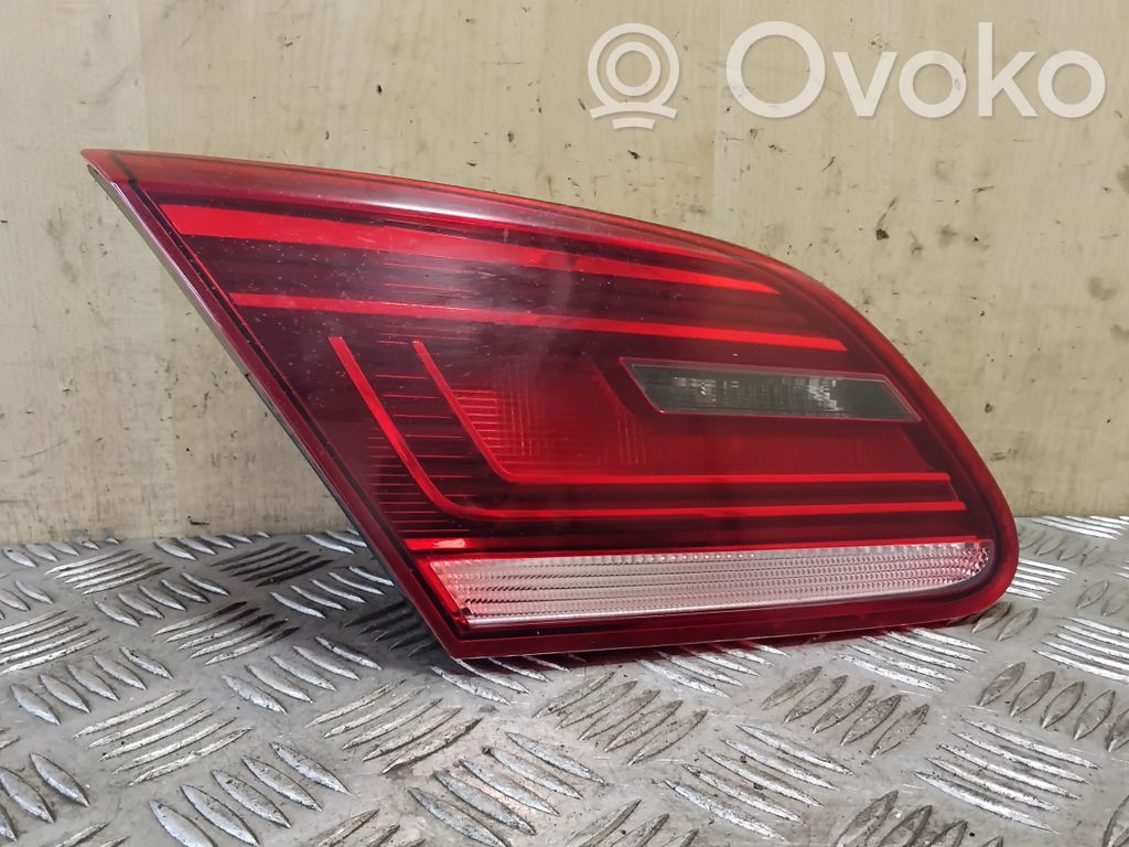Volkswagen PASSAT CC Lampy tylnej klapy bagażnika 