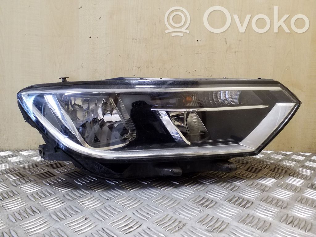 Volkswagen PASSAT B8 Phare frontale