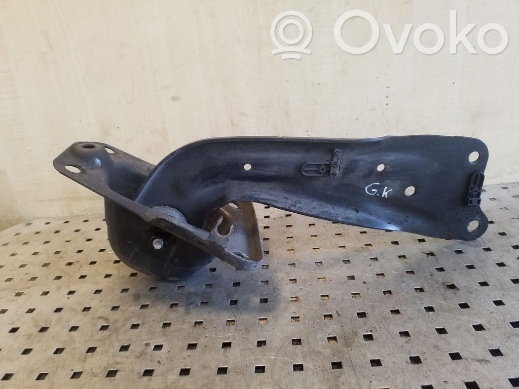 Volkswagen PASSAT B8 Braccio di controllo sospensione posteriore superiore/braccio oscillante