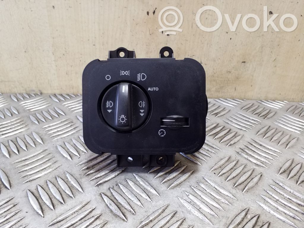 Interrupteur d’éclairage   YUD501480PVJ