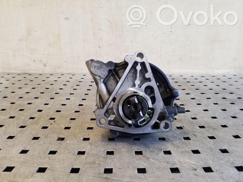 Opel Astra H Bomba de vacío 